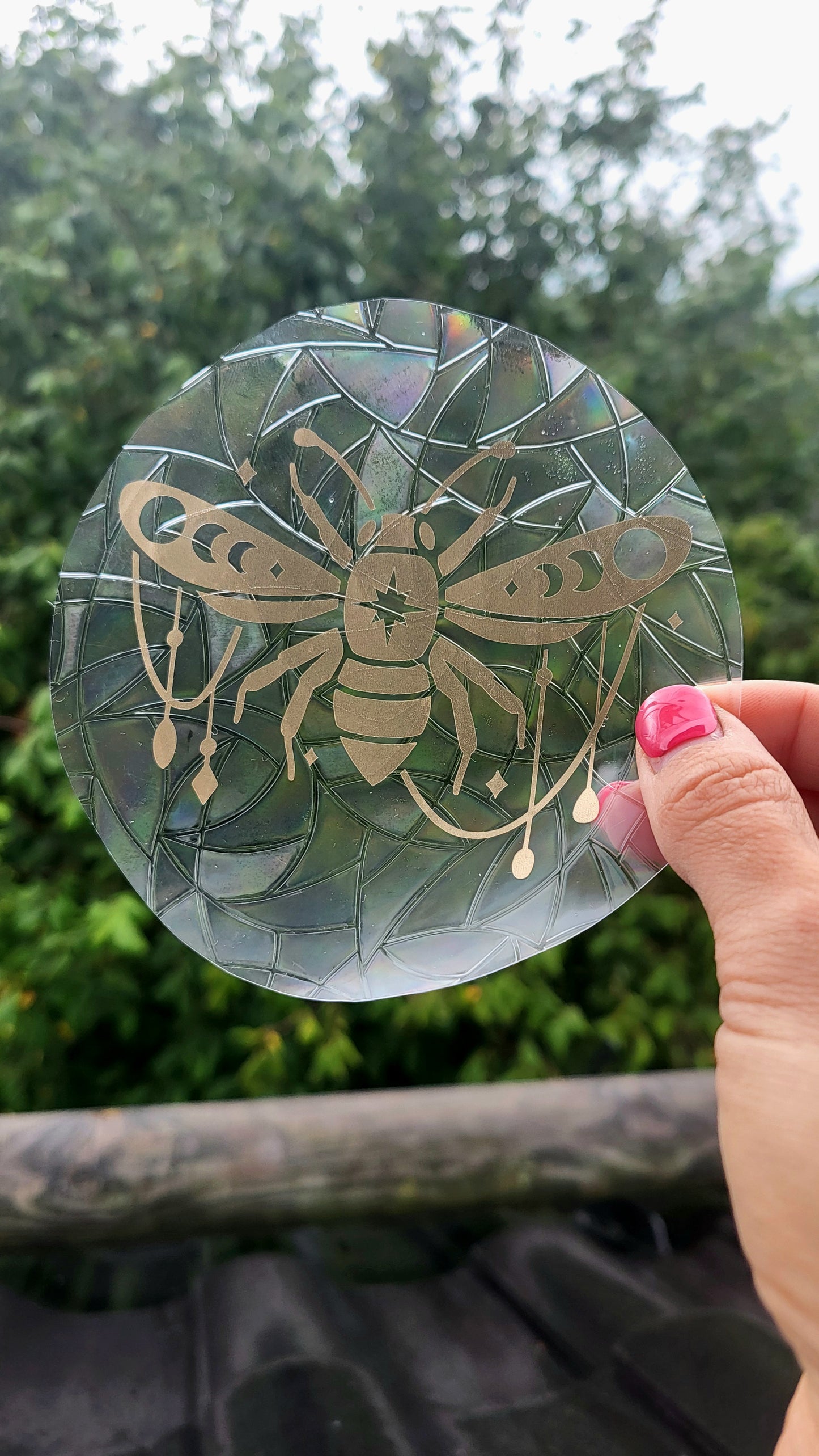 Suncatcher „Spiri Motte“ Regenbogenfenstersticker